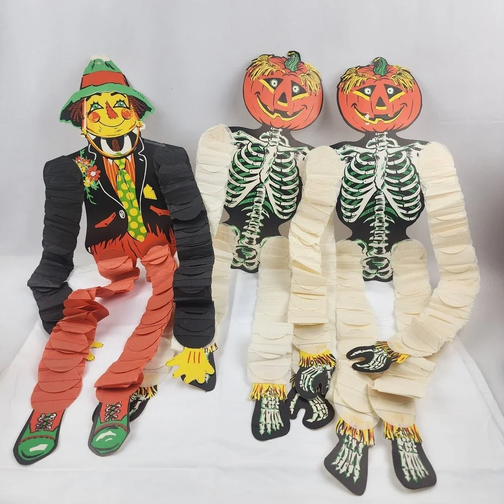 Vtg 1960s Beistle 3 Halloween Action Dancers  24